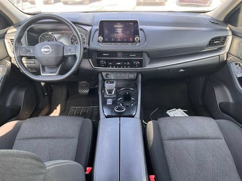 Used 2025 Nissan Rogue SV AWD/4WD image 11
