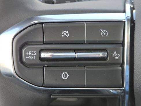 New 2025 GMC Yukon XL Denali w/ Sun & Power Step Package image 40