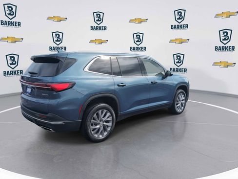 Used 2025 Buick Enclave Preferred AWD/4WD image 8