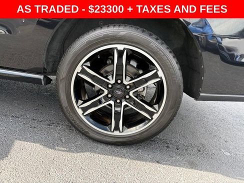 Used 2019 Ford Expedition Limited w/ Equipment Group 303A RWD image 10