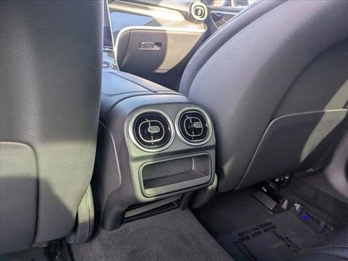 Used 2022 Mercedes-Benz C 300 Sedan image 17