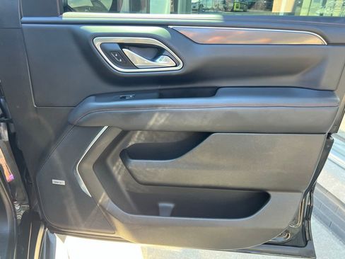 Used 2021 Chevrolet Tahoe RST image 32