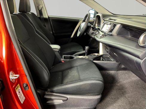 Used 2015 Toyota RAV4 XLE FWD image 27