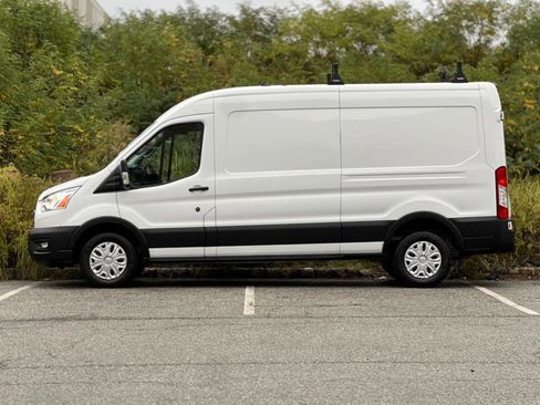 Used 2021 Ford Transit 250 Medium Roof w/ Interior Upgrade Package image 5