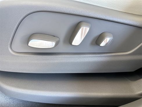 New 2025 Cadillac XT6 Premium Luxury w/ Technology Package image 12