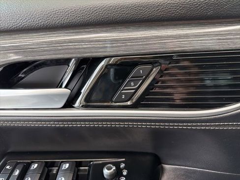 Used 2024 Jeep Wagoneer Series II w/ Flexible Seating Group image 24