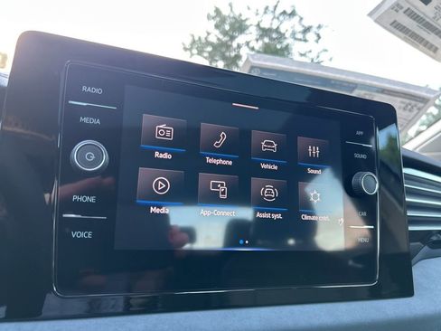 New 2026 Volkswagen Jetta SE image 27