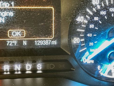 Used 2013 Ford Fusion SE FWD image 19