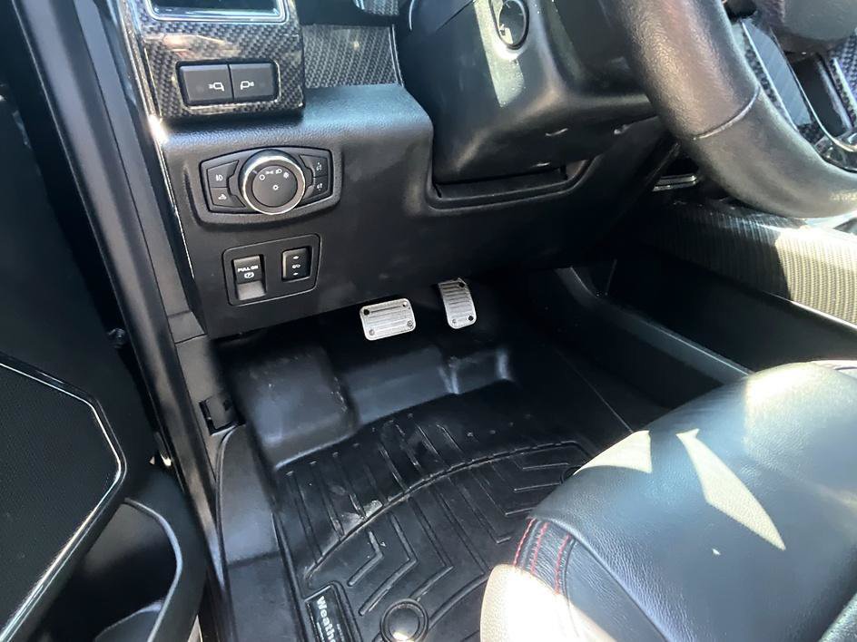 Used 2019 Ford F150 Lariat w/ Equipment Group 502A Luxury AWD/4WD image 43