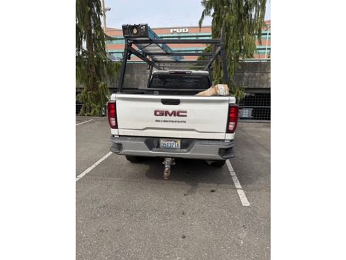 Used 2022 GMC Sierra 2500 Pro w/ Convenience Package AWD/4WD image 4