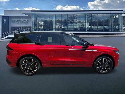 New 2026 Lincoln Nautilus Reserve AWD/4WD image 8