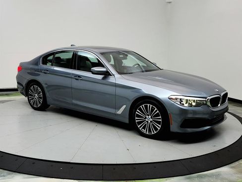 Used 2019 BMW 530i 530i w/ Convenience Package image 3