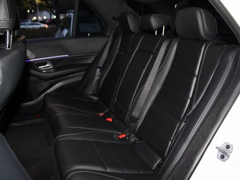 Used 2024 Mercedes-Benz GLE 350 4MATIC image 29