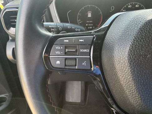 Certified 2025 Honda Pilot Sport image 13