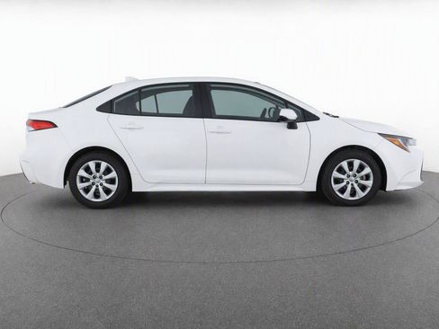 Used 2023 Toyota Corolla LE FWD image 8