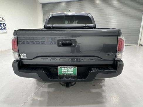 Used 2021 Toyota Tacoma TRD Sport AWD/4WD image 7