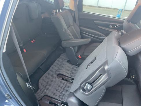 Used 2024 Subaru Ascent Premium w/ Convenience Package image 20