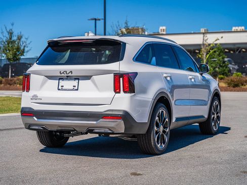 New 2026 Kia Sorento EX w/ EX Premium Package image 4