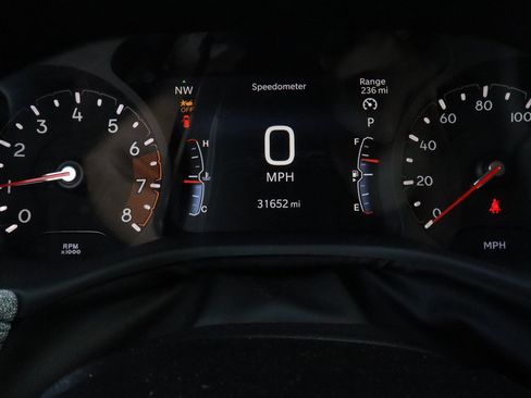 Used 2025 Jeep Compass Latitude AWD/4WD image 26