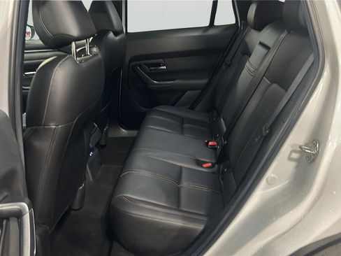 Used 2025 MAZDA CX-50 AWD 2.5 S w/ Premium Plus Pkg image 11