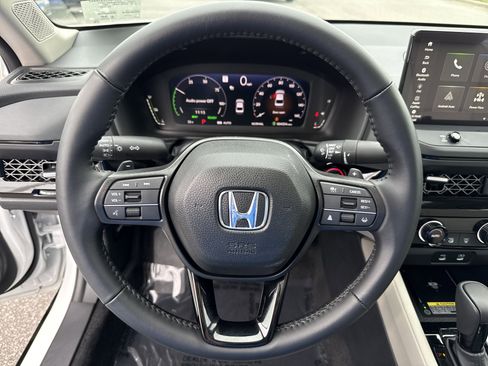 Used 2025 Honda Accord EX-L image 18