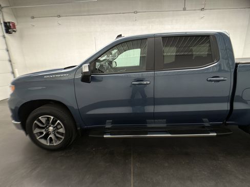 Used 2024 Chevrolet Silverado 1500 LT AWD/4WD image 5