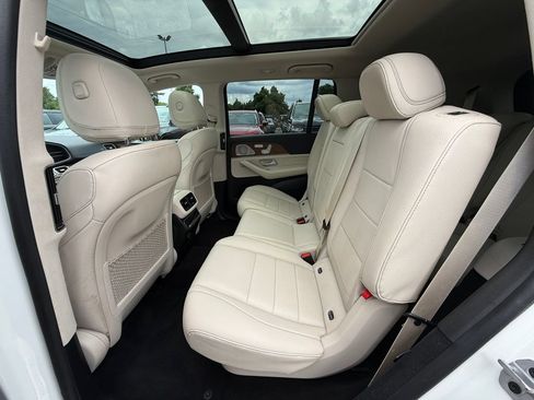 Used 2022 Mercedes-Benz GLS 450 4MATIC image 25