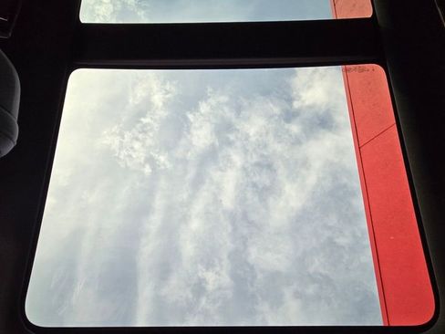 Used 2023 Land Rover Range Rover Sport SE image 28