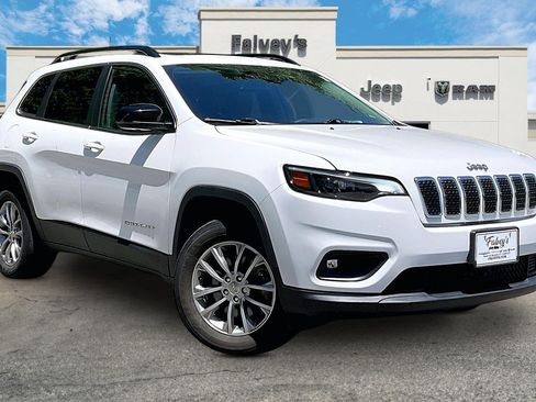 Certified 2022 Jeep Cherokee Latitude Lux w/ Sun & Sound Group AWD/4WD image 11