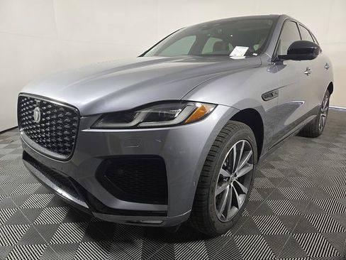 New 2026 Jaguar F-PACE R-Dynamic S image 2