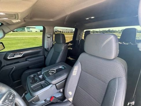 Used 2026 Chevrolet Silverado 1500 LT RWD image 9