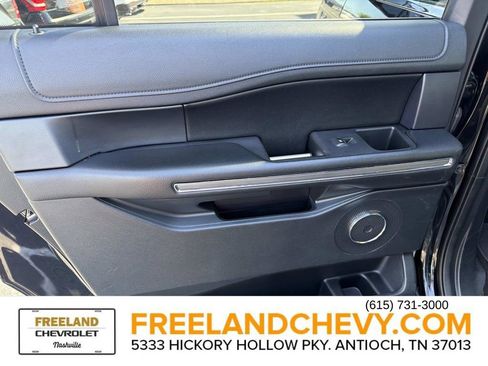 Used 2021 Ford Expedition Max XLT image 15