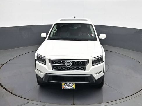 Used 2022 Nissan Frontier SV w/ SV Premium Package AWD/4WD image 14