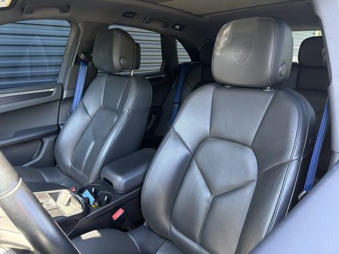 Certified 2023 Porsche Macan GTS AWD/4WD image 24