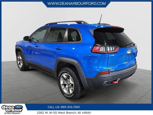 Used 2019 Jeep Cherokee Trailhawk AWD/4WD image 4