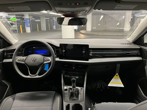 New 2026 Volkswagen Jetta SE image 6