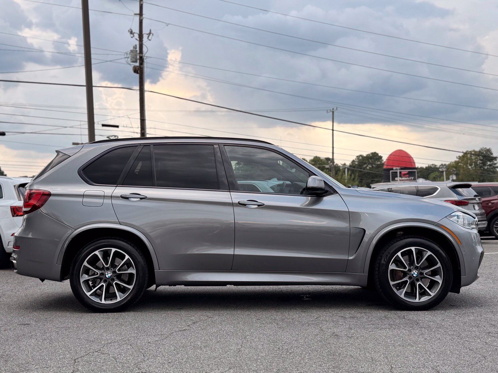 Used 2017 BMW X5 xDrive50i AWD/4WD image 6