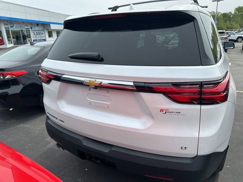 Used 2023 Chevrolet Traverse LT w/ LPO, Floor Liner Package AWD/4WD image 3