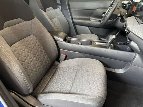 Used 2026 Nissan Kicks SV w/ Cold Weather Package FWD image 34