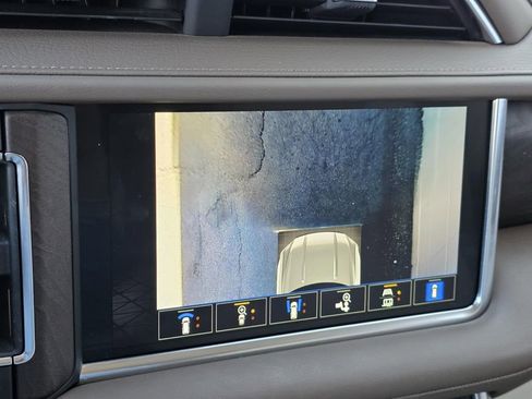 Used 2024 GMC Yukon Denali image 20