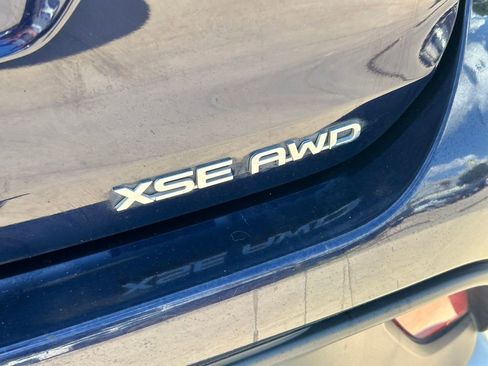 Used 2023 Toyota Highlander XSE AWD/4WD image 14