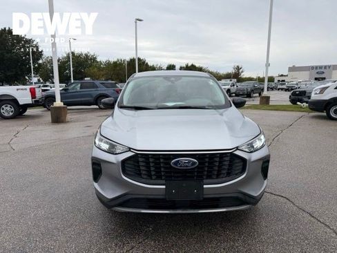 Used 2024 Ford Escape Active AWD/4WD image 3
