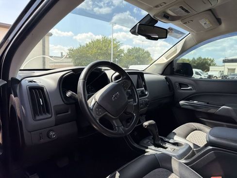 Used 2017 Chevrolet Colorado Z71 RWD image 7