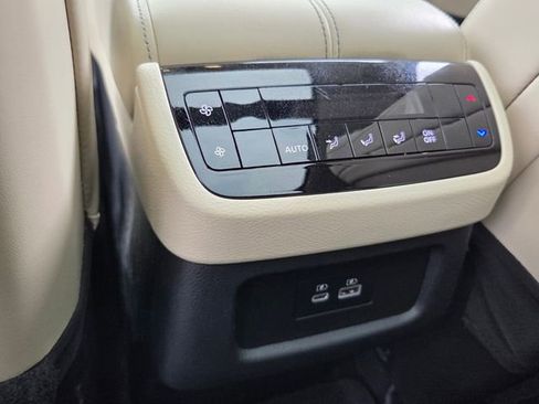Certified 2025 INFINITI QX60 Pure FWD image 17