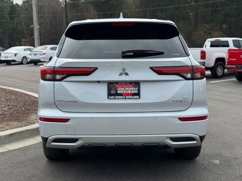 New 2025 Mitsubishi Outlander 4WD Plug-In Hybrid image 11
