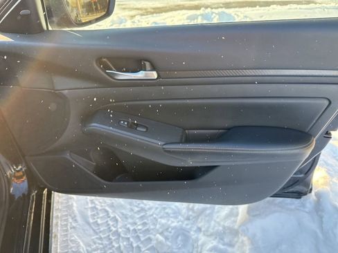 Used 2024 Nissan Altima 2.5 SV image 27