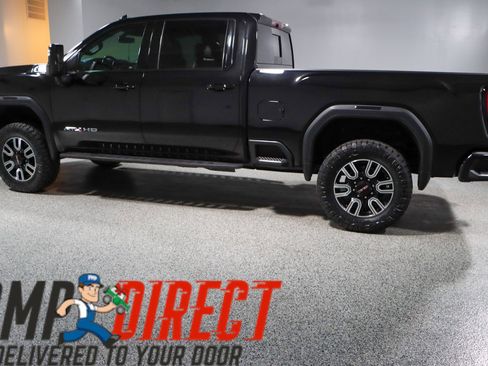 Used 2021 GMC Sierra 2500 AT4 w/ AT4 Preferred Package image 11