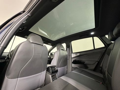 Used 2023 Volkswagen ID.4 Pro S image 19