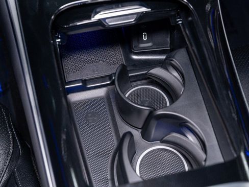 New 2026 Mercedes-Benz GLC 300 image 19