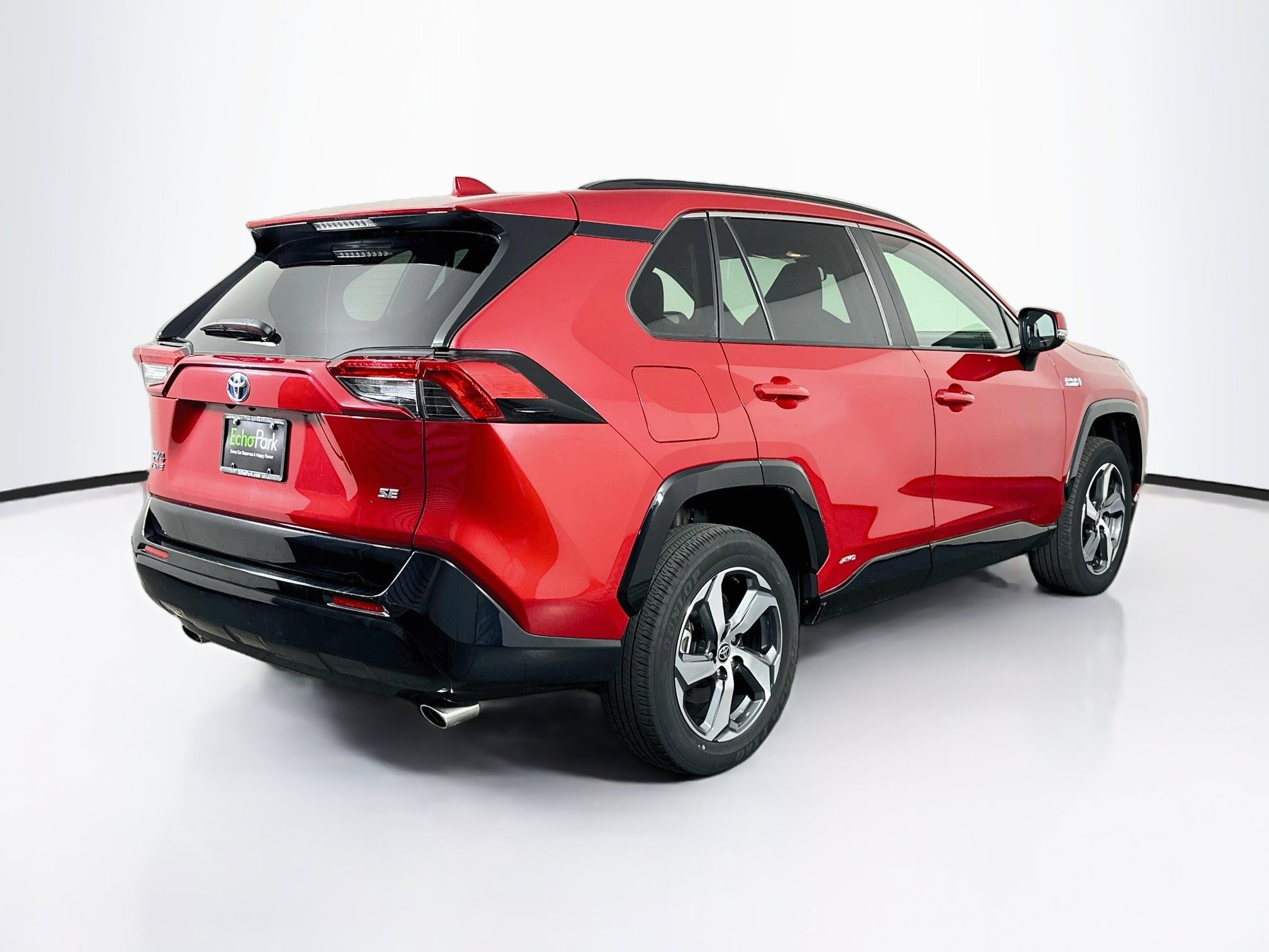 Used 2021 Toyota RAV4 SE w/ Weather & Moonroof Package AWD/4WD image 9